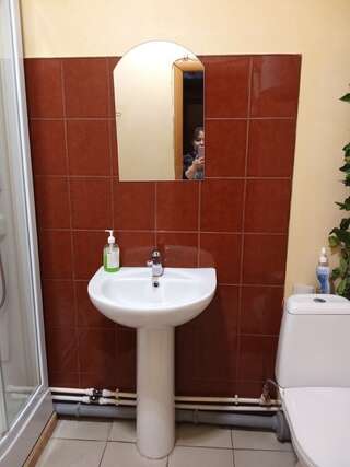 Гостиница Пилот Омск Двухместный номер с 1 кроватью или 2 отдельными кроватями-4